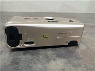 Bell and Howell 706 Auto Flash 30mm Focus Free Camera